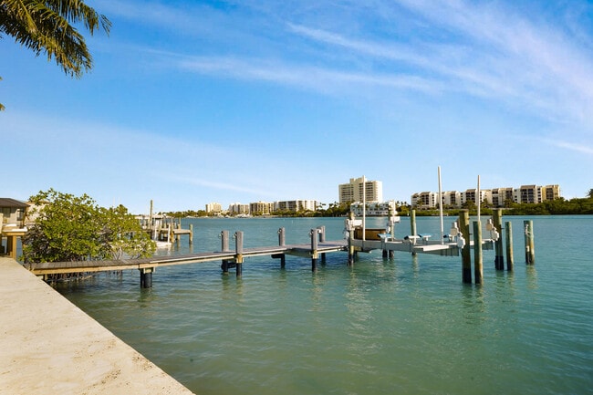 Building Photo - 19471 Harbor Rd S