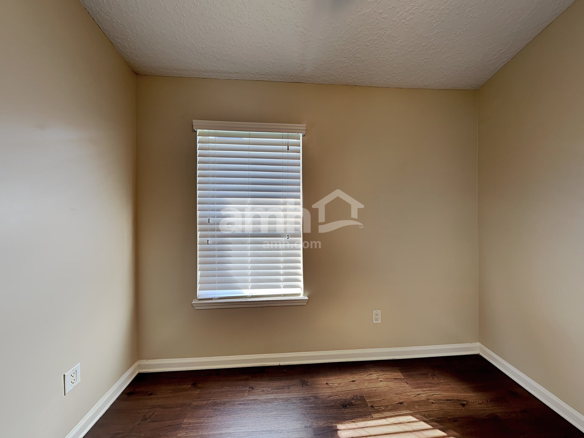 Building Photo - 804 Templeton Ln