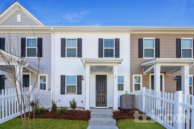 Building Photo - 16 Beautyberry St