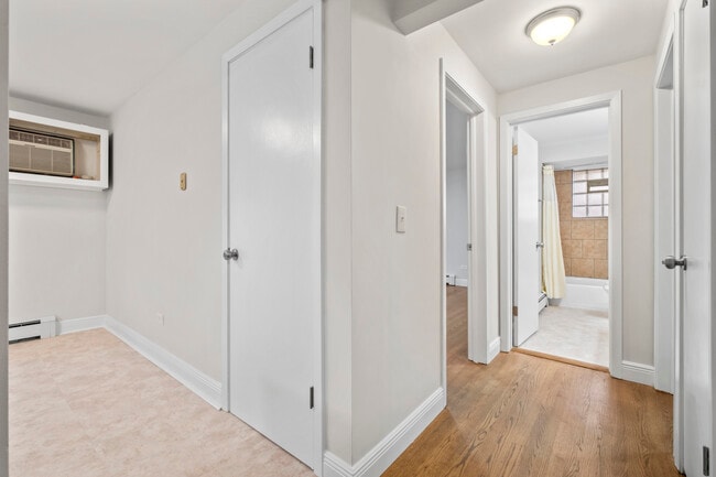 Building Photo - 8412 W Gregory St