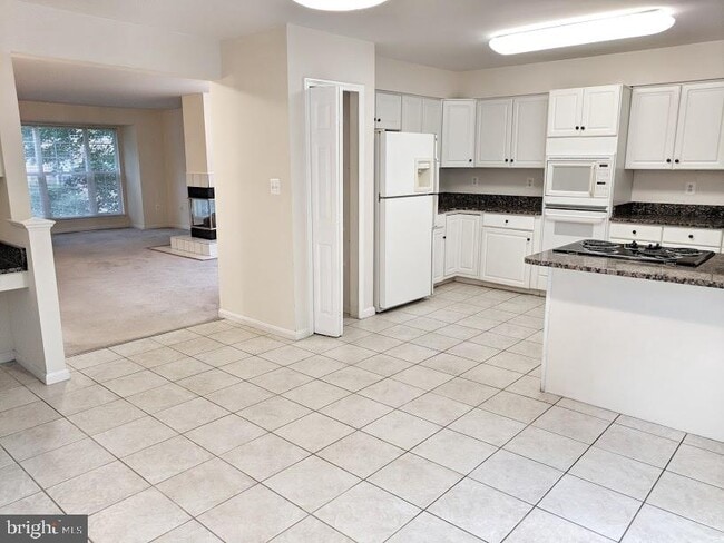 Building Photo - 6651 Kelsey Point Cir