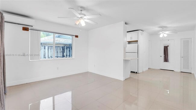Building Photo - 806 N 24th Ave