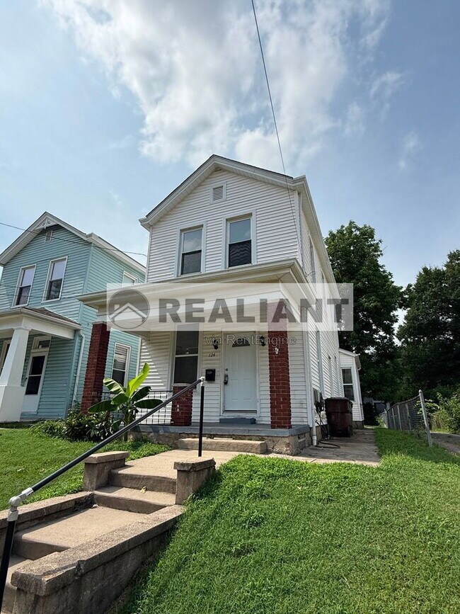 Building Photo - 124 W 31st St