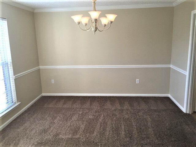 Building Photo - 8 Sandy Pond Ct