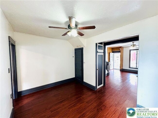 Building Photo - 637 N Penn St