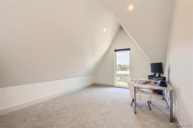 Building Photo - 1306 Stuart St