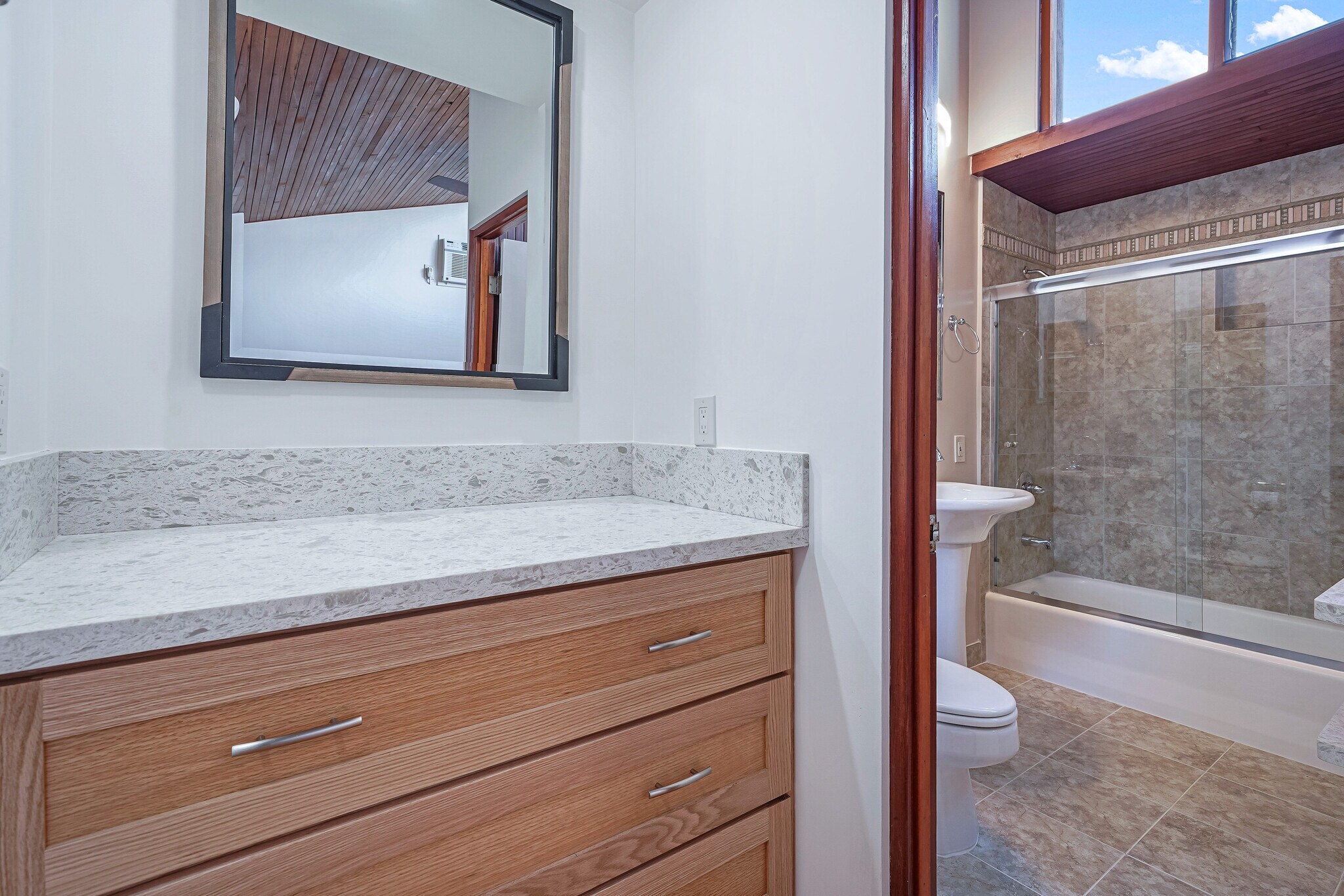 Dresser & Bathroom - 275 S Church Ln