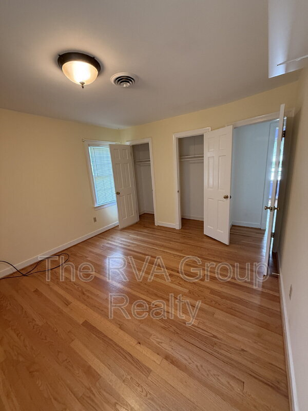 Building Photo - 10075 Aragon Dr