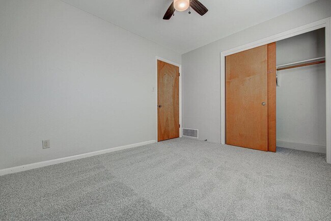 Building Photo - 7803 Lazy Ln