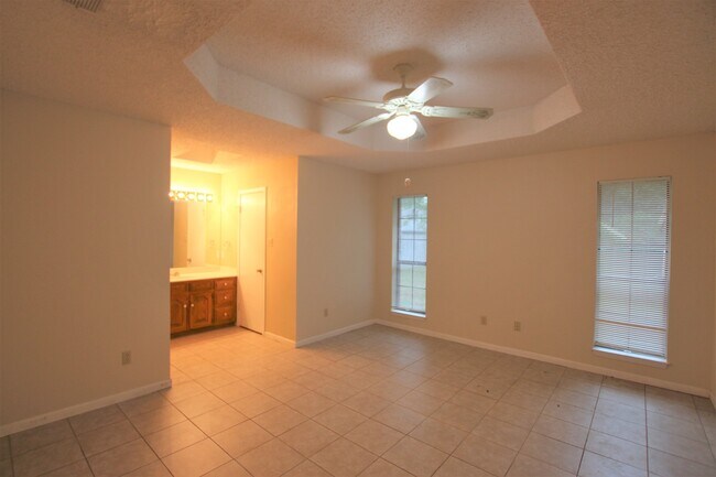 Building Photo - 3113 McDonald Rd