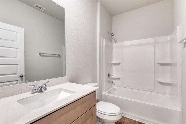 Building Photo - 11801 Murano Dr