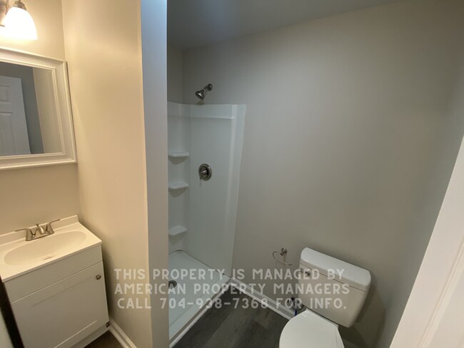 Building Photo - 135 Earnhardt Ave