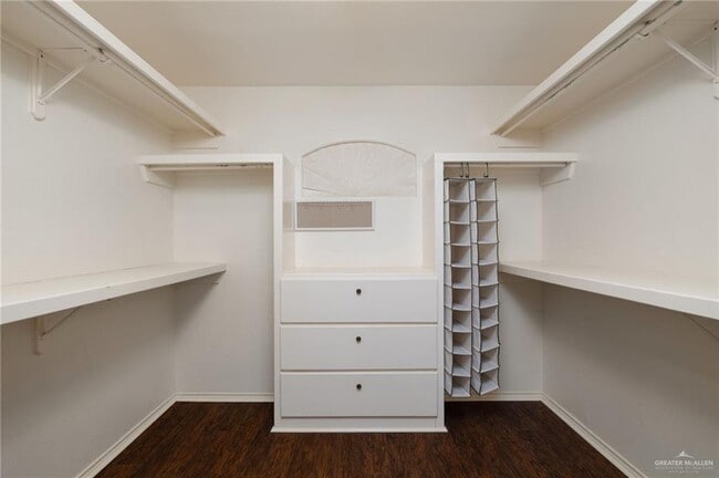 Building Photo - 19 E St