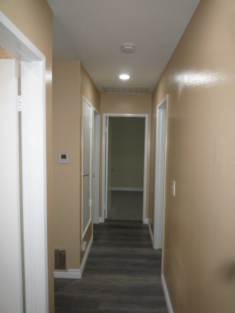 Building Photo - 5691 Lynnbrook Plz