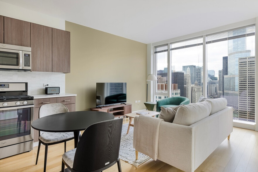 Building Photo - 340 E North Water St