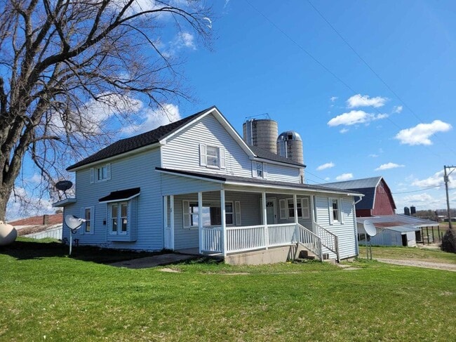 Primary Photo - 10396 22 Mile Rd