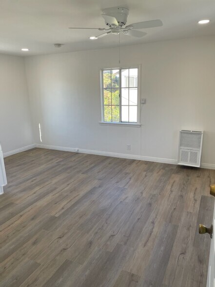 Building Photo - 3847 Girard Ave
