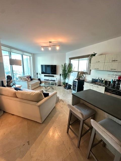 Building Photo - 350 S Miami Ave