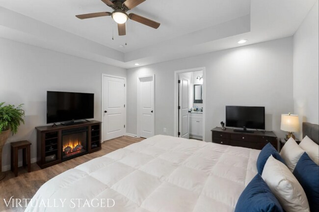 Building Photo - Pristine 3 Bed, 2 Bath Rental Built in 2022!