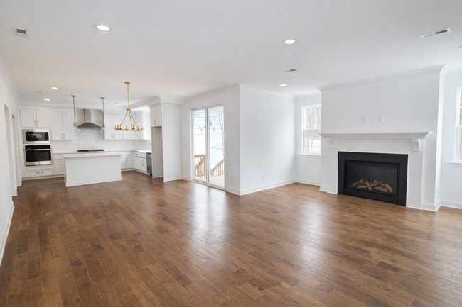 Building Photo - FIRST MONTH FREE - Beautiful 3BR 2.5BA Home in Statesville • 2 Car Garagge Tours