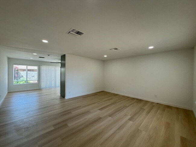 Building Photo - 69150 San Susanna Ave