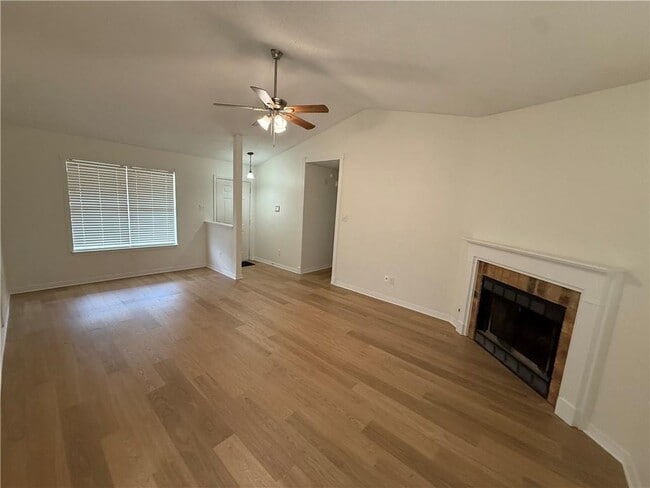 Building Photo - 791 Copperfield Dr E