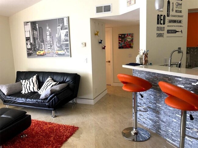 Building Photo - 12540 Vista Isles Dr