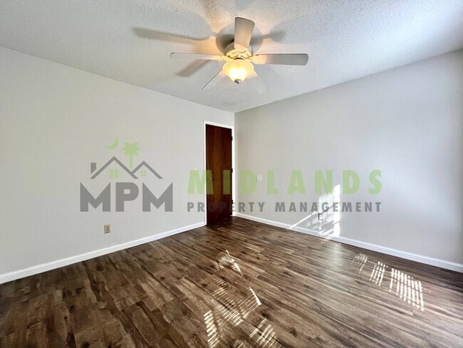 Building Photo - 6101 McMillan Cir