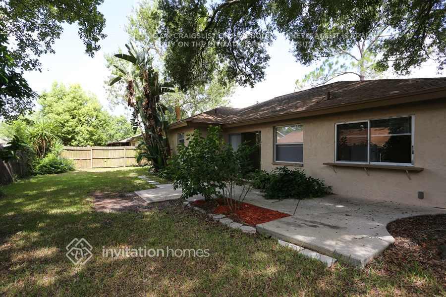 Building Photo - 2732 Wiltshire Ave