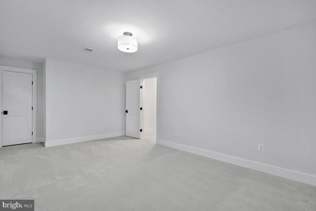 Building Photo - 3109 N Nottingham St