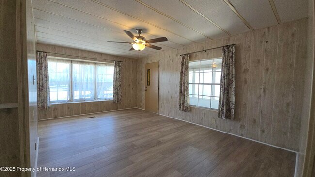 Building Photo - 8229 Green Ct