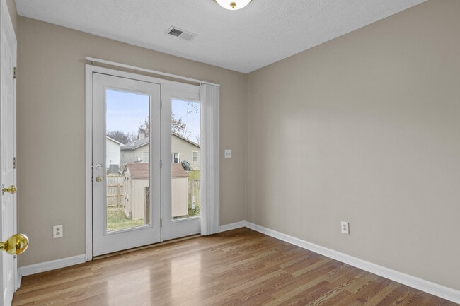 Building Photo - 889 Revere Run Dr