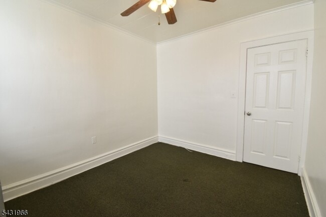 Building Photo - 97 Coolidge St