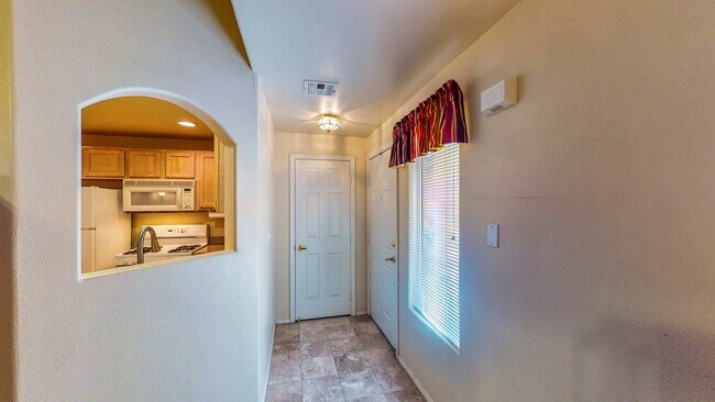 Building Photo - Experience Las Vegas in style and comfort ...