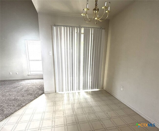 Building Photo - 308 Deloris Dr