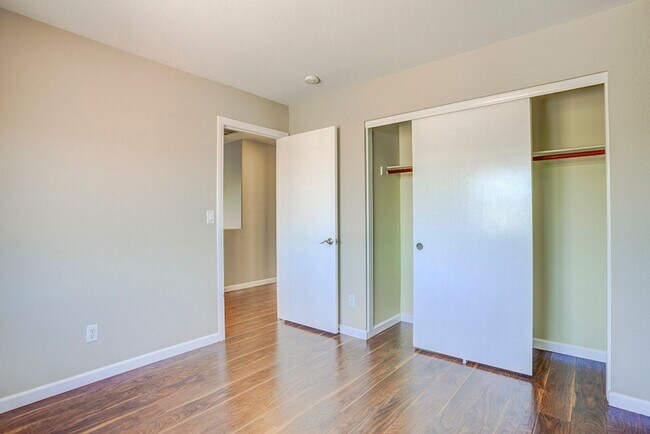 Building Photo - Status: Accepting Applications