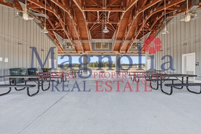 Building Photo - 128 Skylark Rd