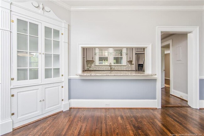 Building Photo - 220 Bradford Ave