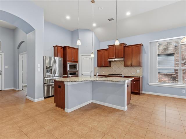 Building Photo - 4114 Lee Hutson Dr