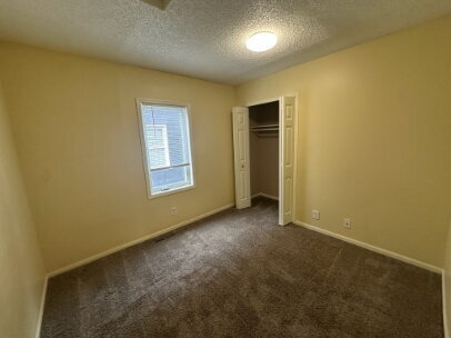 Building Photo - "Charming 5-Bed Home on Grand Ave: Spacious Living with 2.5 Baths in Heart of St. Paul!"