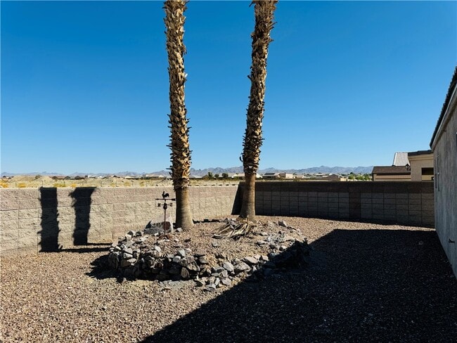 Building Photo - 2057 Sandtrap Ln