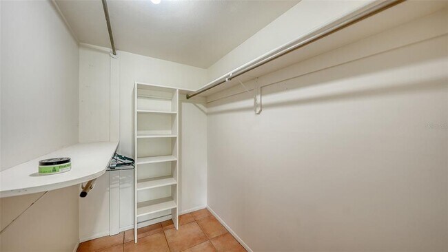 Building Photo - 1650 Pine Tree Ln