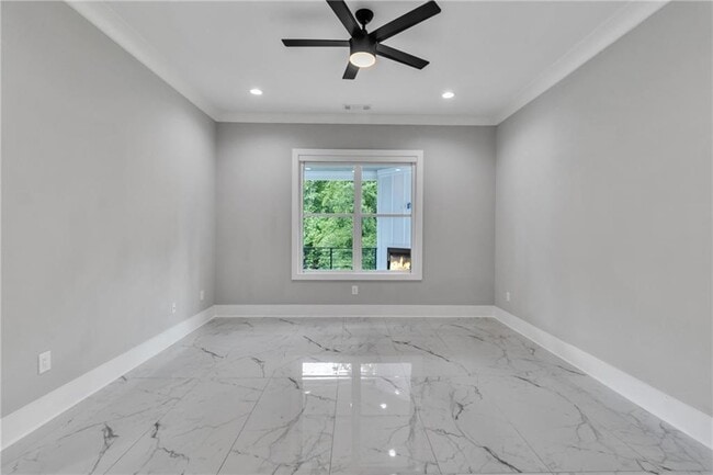 Building Photo - 3671 Hamilton Mill Rd