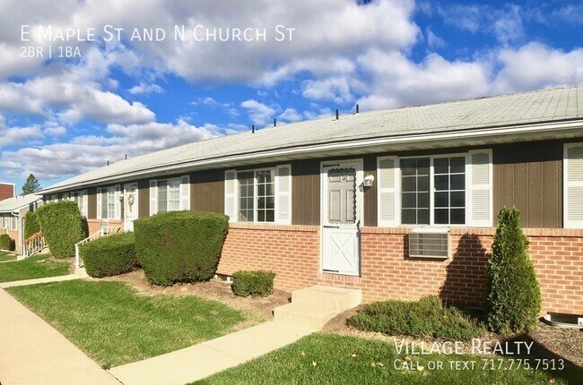 Building Photo - 361 E Maple St