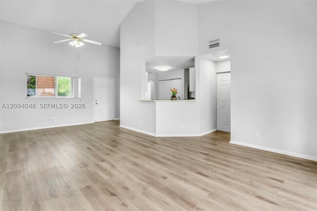 Building Photo - 3433 NW 44th St