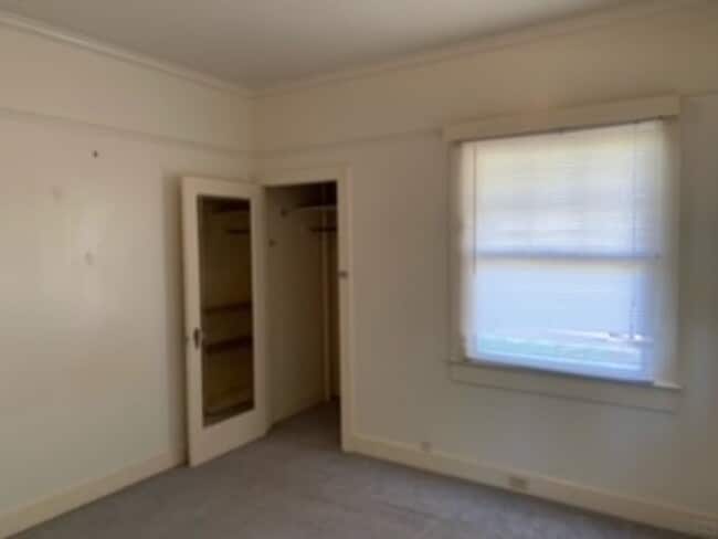 Building Photo - H292ach