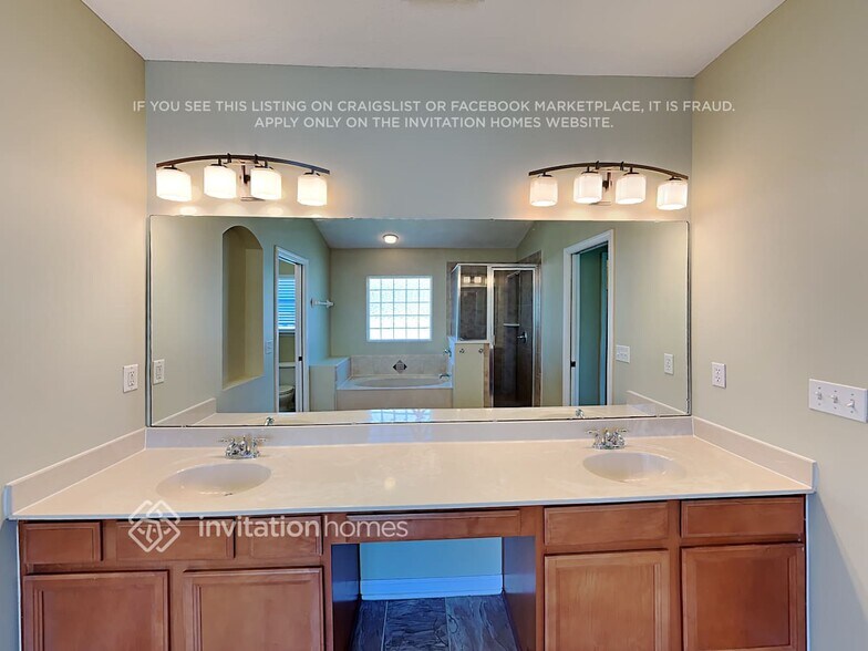 Building Photo - 9564 Maidstone Mill Dr W