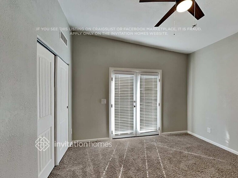 Building Photo - 2812 N 69th Pl