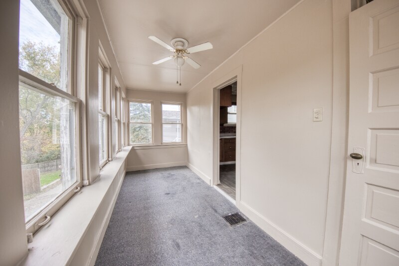 Building Photo - 3810 Clark St