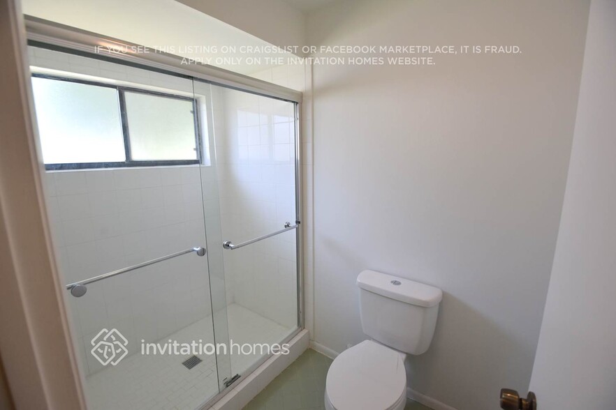 Building Photo - 2501 E Timberlane Dr